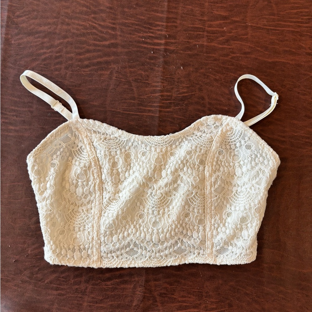 Like NEW-Elegant Cream Lace Crop Top